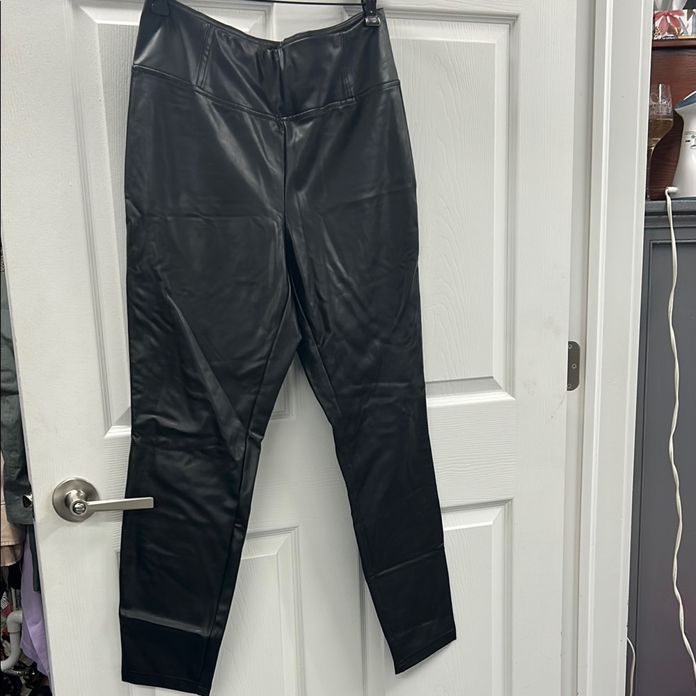 3/25$ Mexx Black Faux Leather Trousers